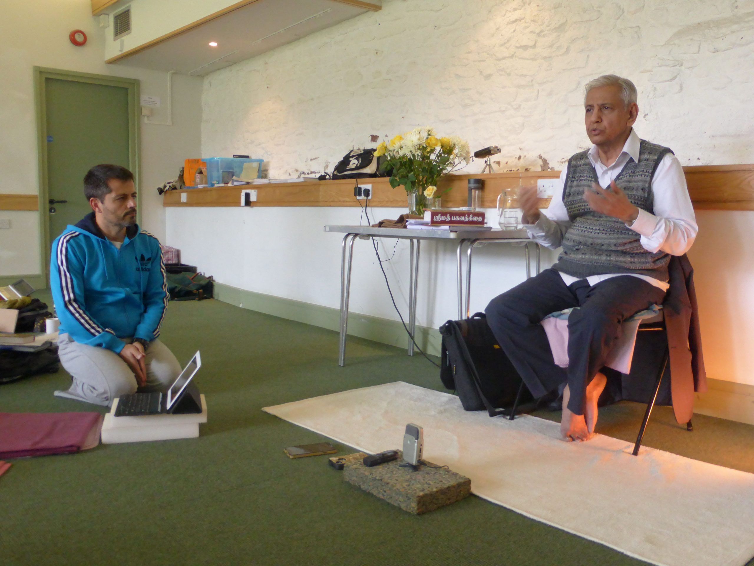 Ramaswami explicando Yoga Sutras