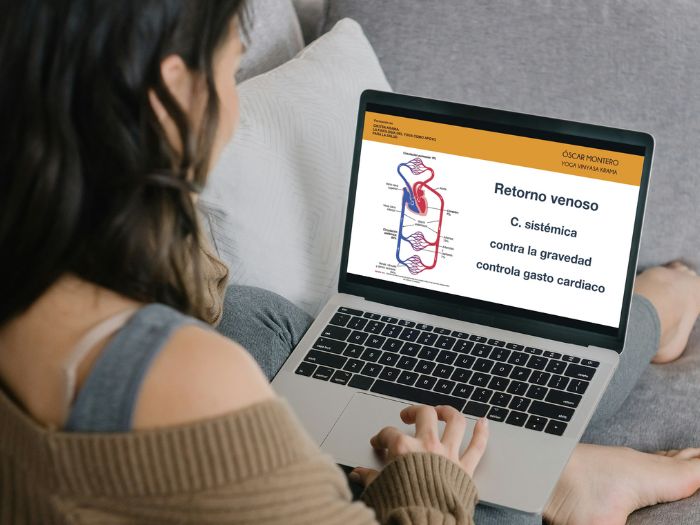 Curso online de yoga terapia Cikitsa Krama por Óscar Montero, basada en las enseñanzas de Srivatsa Ramaswami. Esta capacitación incluye módulos sobre los principales sistemas fisiológicos, y cómo los vinyasas, asanas, pranayama y la filosofía detrás del Vinyasa Krama, ofrece herramientas prácticas para profesores y practicantes para mantener la salud